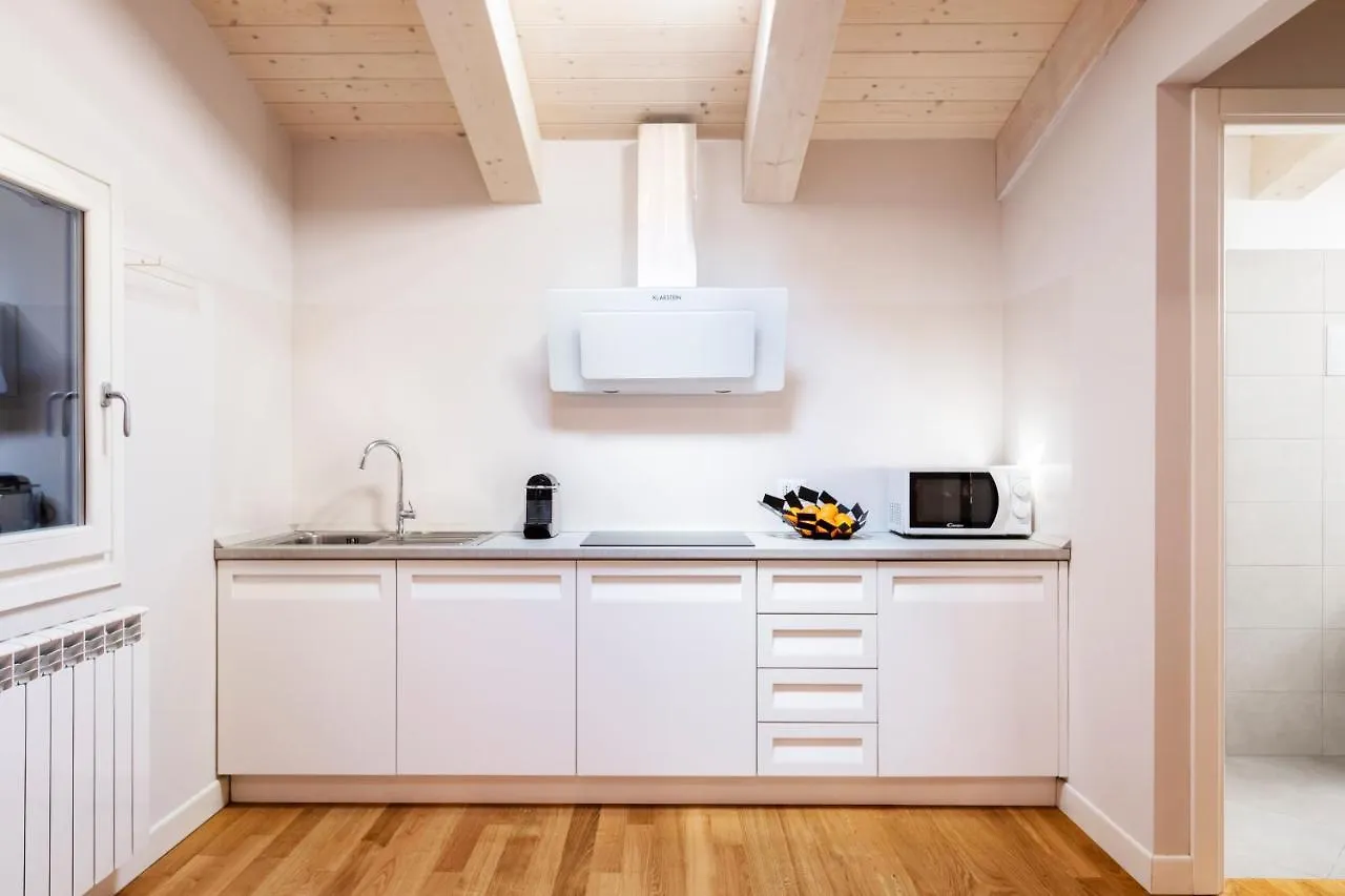 Residenza Palline By Hili Roma